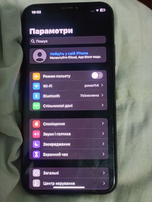 Продам айфон 10 на 64 ГБ