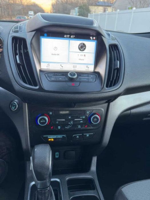 Ford Escape Titanium      2017