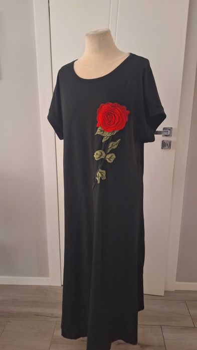 elegancka sukienka długa w roz52 / nowa