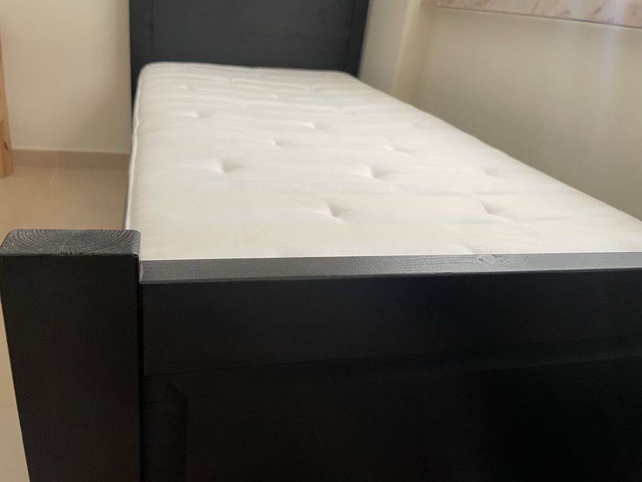 Cama SMYGA + colchão Molaflex