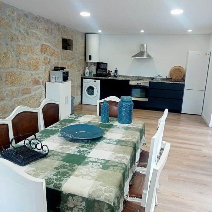Casa de Pedra  com piscina . Totalmente Equipada e Privada. até 4 agosto e apartir 24 agosto
