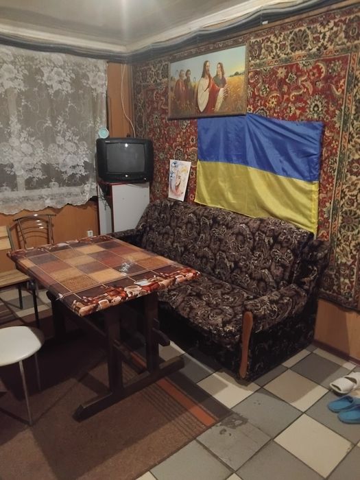 Продам Будинок можно під любу діяльність або житло .Нова Водолага .Центральна Вулиця.