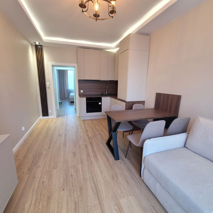 Po remoncie/ trzy pokoje/ Środmiescie-Katarzynki