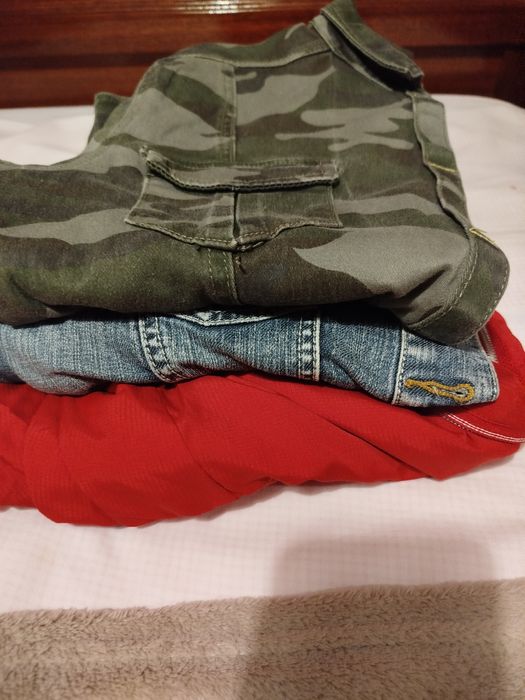 Lote de roupas femininas