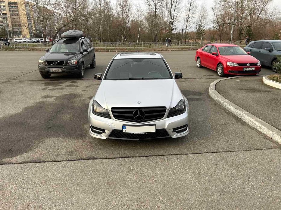 Mercedes-Benz C-Class 2012