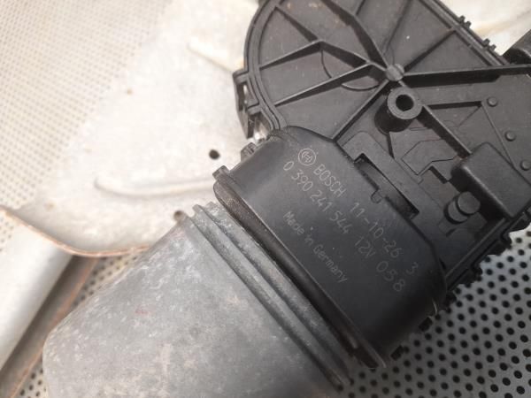 Motor limpa vidros frente DACIA Sandero (BS_)