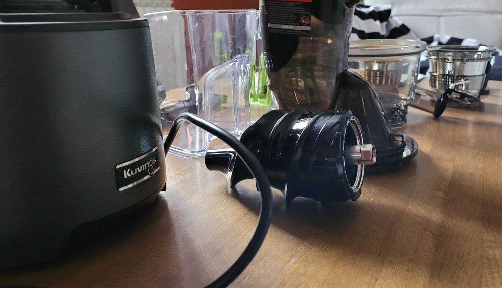 Wyciskarka wolnoobrotowa do soków Kuvings EVO820 Plus Grafit Gwarancja