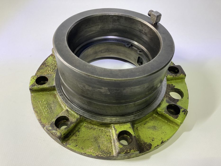 Piasta obudowa łożyska bębna rotor nożowy CLAAS JAGUAR
