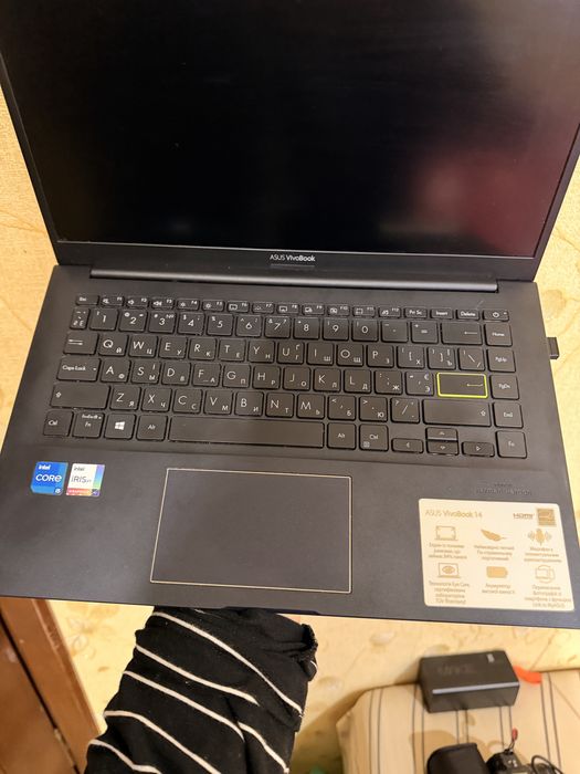 Asus VivoBook 14