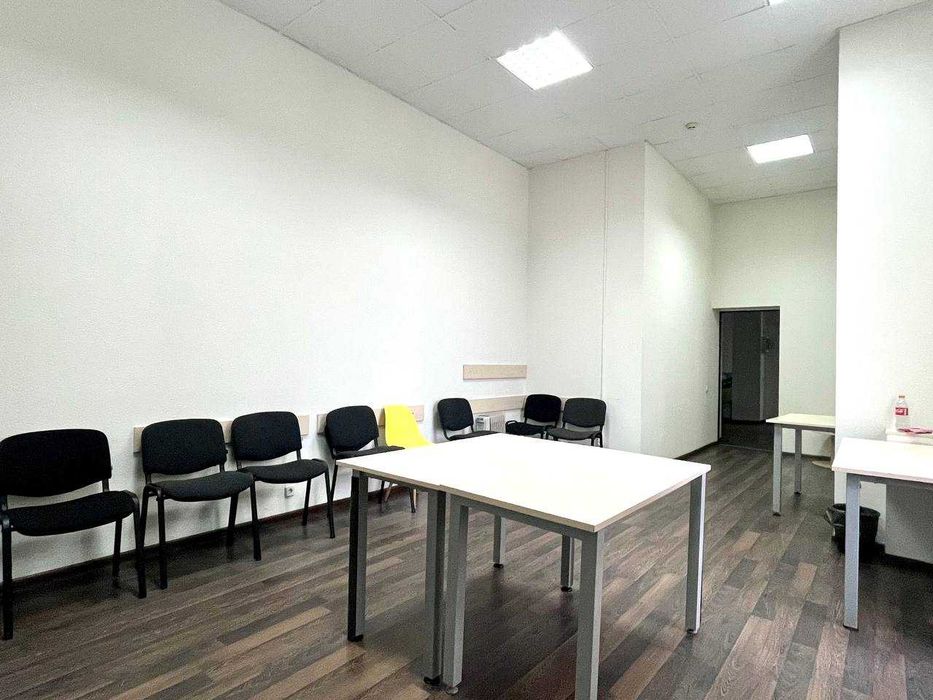 Сучасна переговорна 53м² біля метро Майдан/Хрещатик. ІНТЕРНЕТ Є ЗАВЖДИ