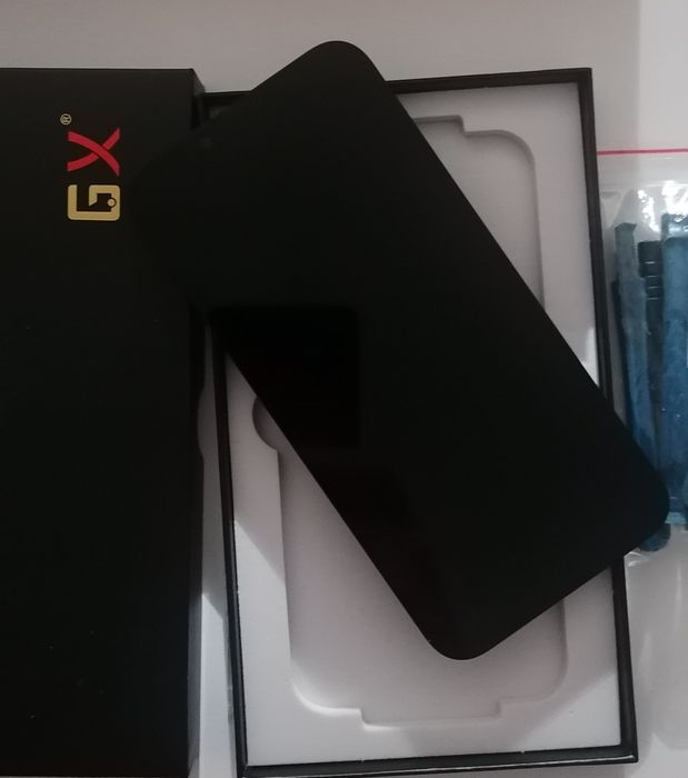 Ecrã iPhone 13 novo