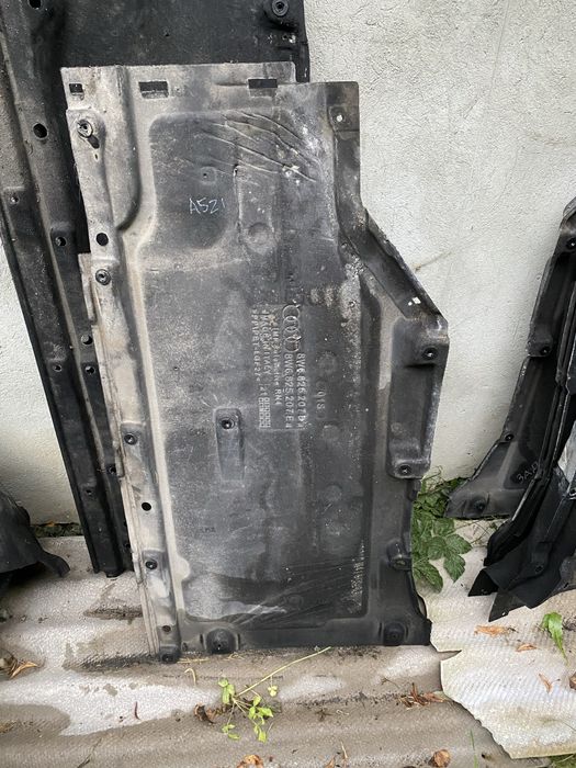 Захист нижній боковий порога дна днища audi a4 b9 a5 f5 8w q5 fy 80a