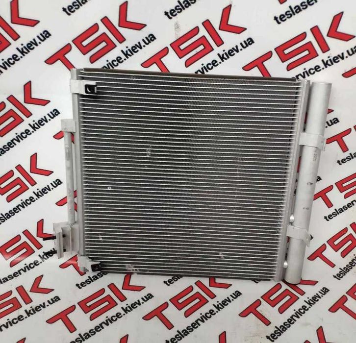 Радиатор кондиционера правый Tesla Model S/S Rest