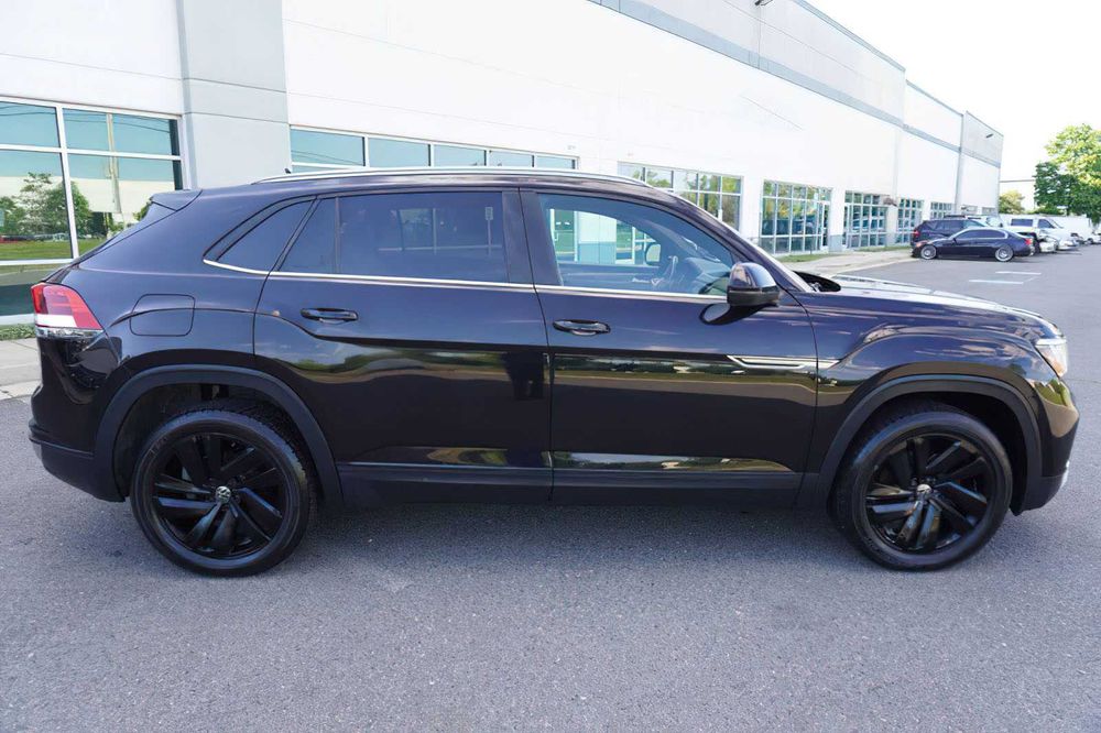 Volkswagen Atlas Cross Sport      2020