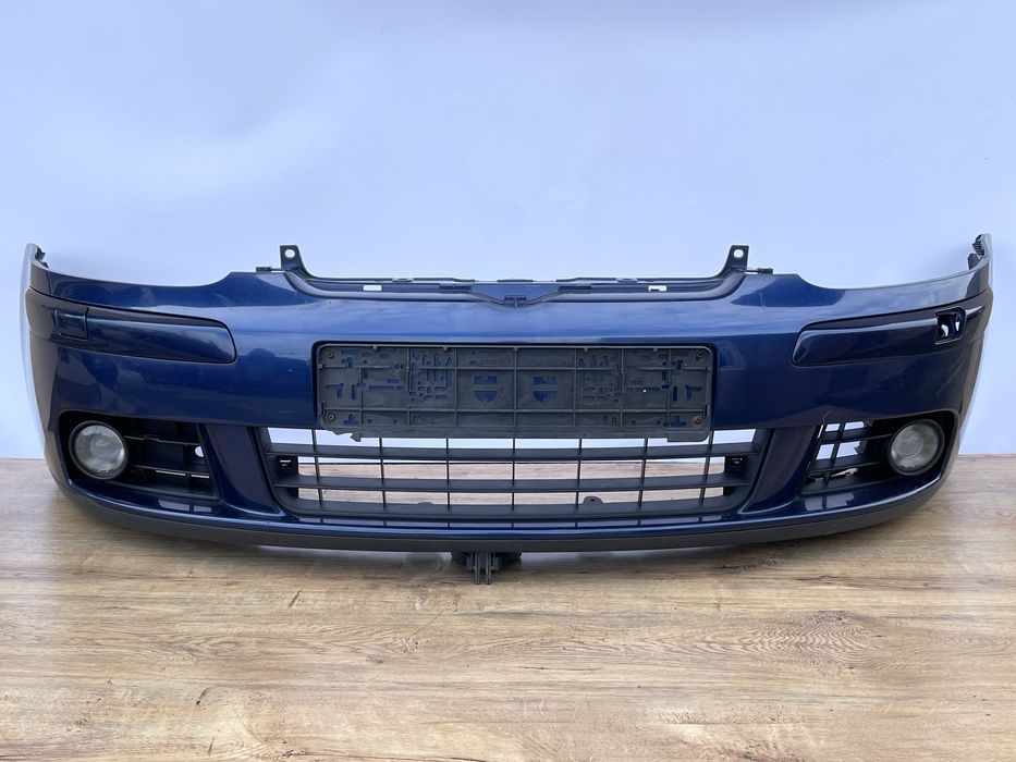 Бампер передній VW Golf 5 LD5Q хетчбек 2003-2008 Фольксваген Гольф 5