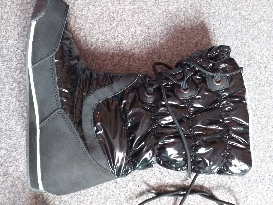 Buty zimowe śniegowce Nowe