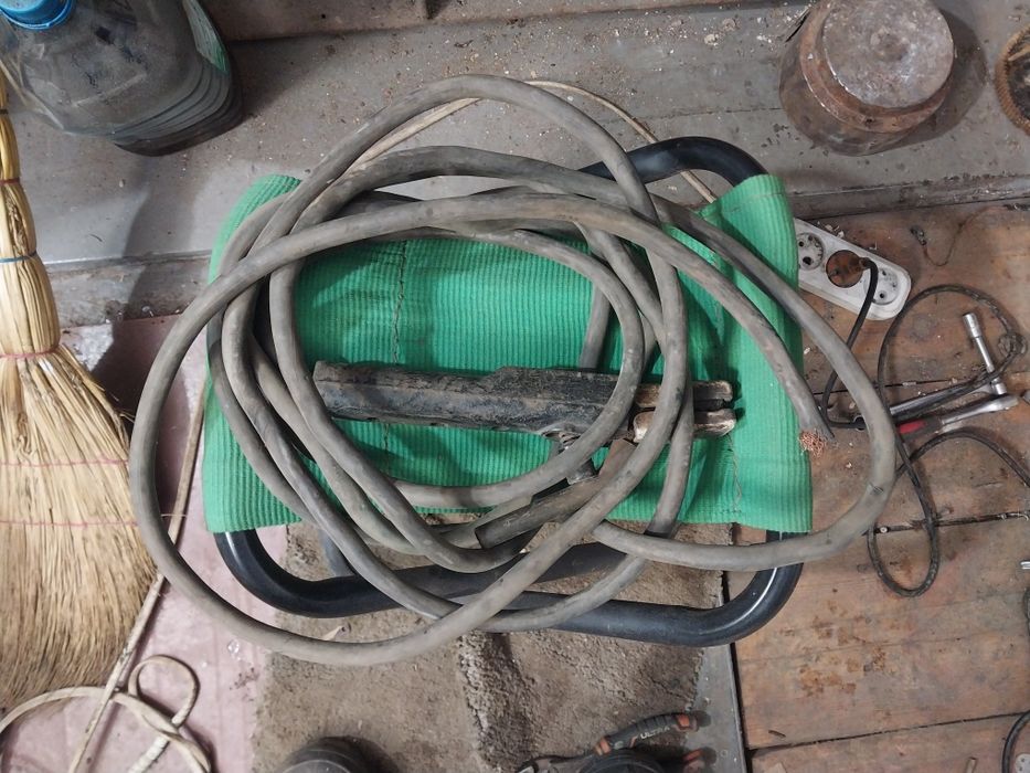 Продам кабель сварочний з тримачем електродів