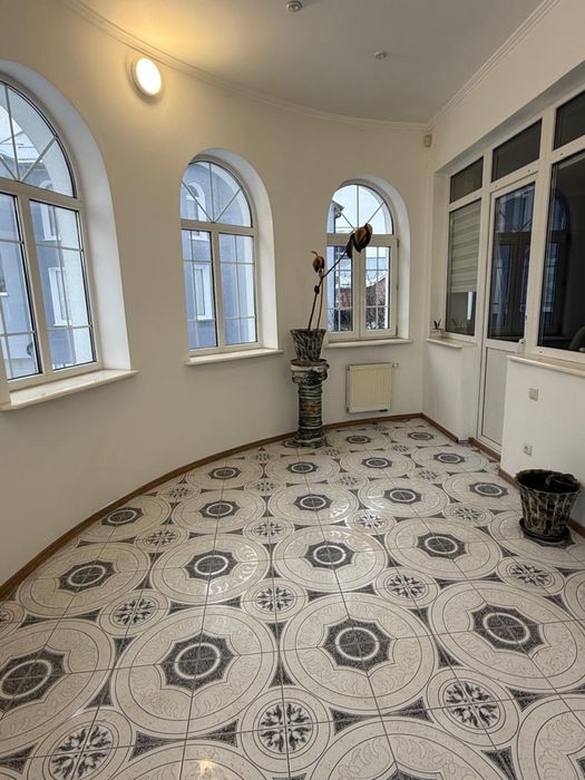 Окремостоячий будинок під бізнес,м Львів,сихівський район