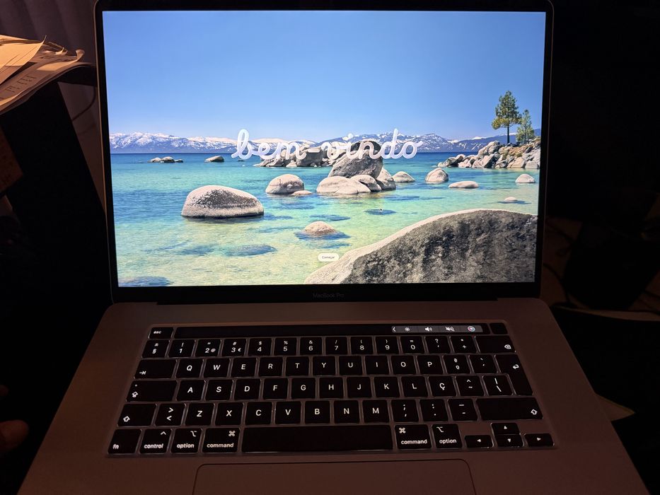 Apple Macbook Pro 16” - 2019 - Intel i9 8Core 2.3Ghz- 16Gb RAM - 1Tb SSD -