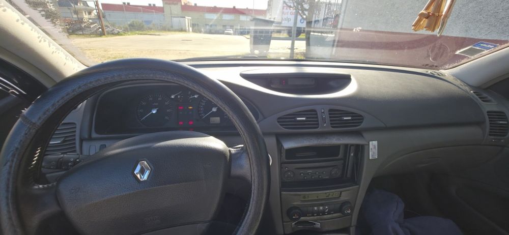 Renault Laguna 1.6 Gasolina – 2003