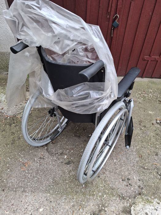 Wózek inwalidzki nowy