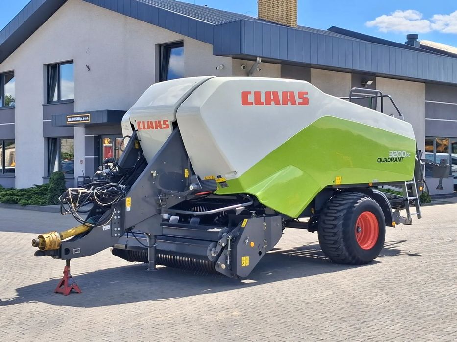 Claas Quadrant 3200 RC + Quadro Pack V  Krone Big Pack 1270