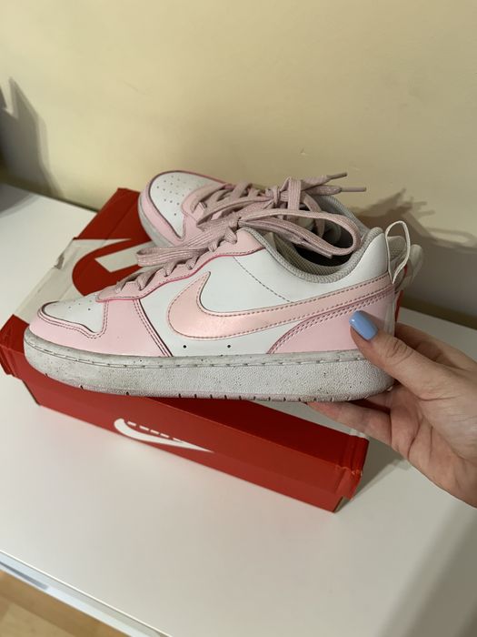 Nike Courth Borought Recrat