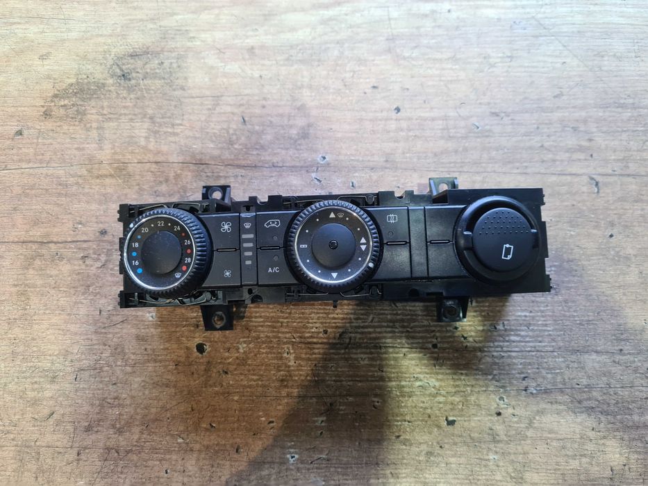 Mercedes Sprinter 906 lift panel nawiewu klimatyzacji