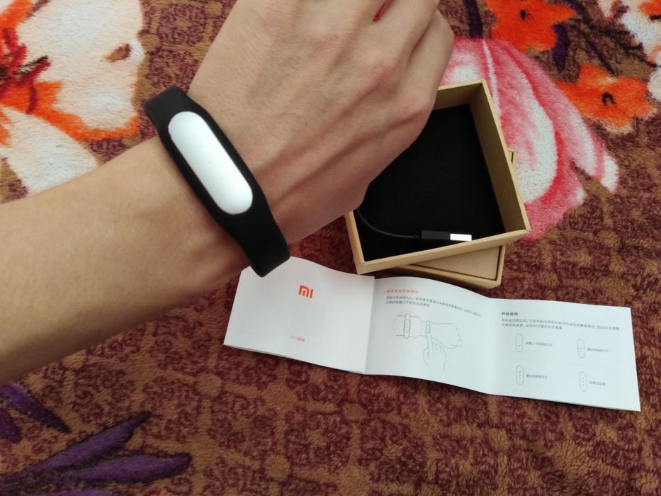 Шагомер (фитнес-браслет)