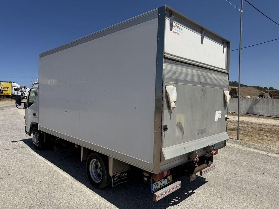 Mitsubishi canter fuso 3c13 com plataforma