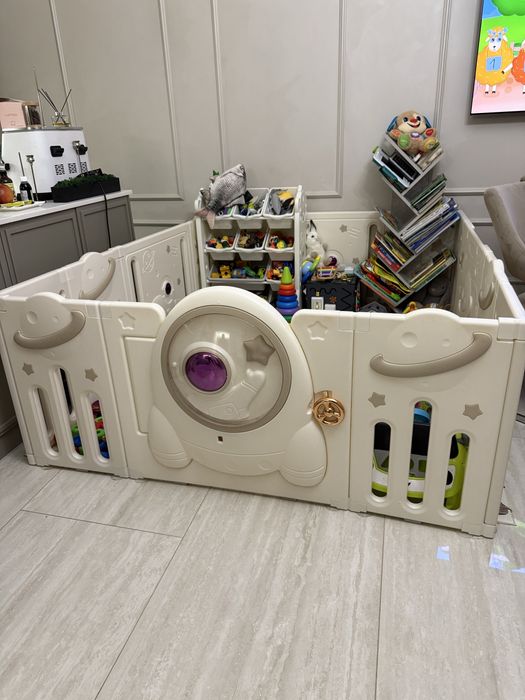 Детский манеж.