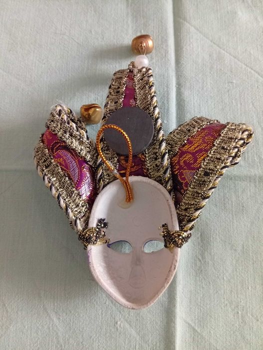 Máscara veneziana de bobo da corte