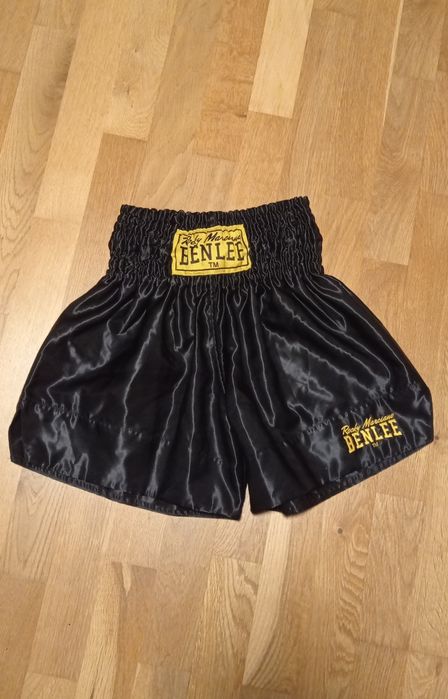BenLee Rocky Marciano czarne satynowe spodenki do boksu tajskiego Benlee Uni Thai r.M