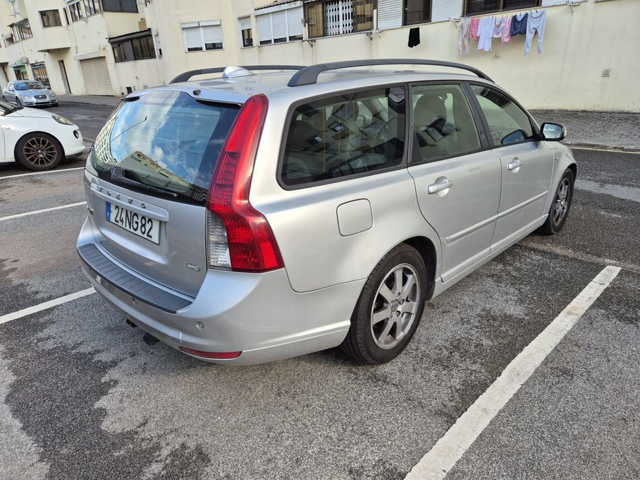 Volvo  V50  2009
