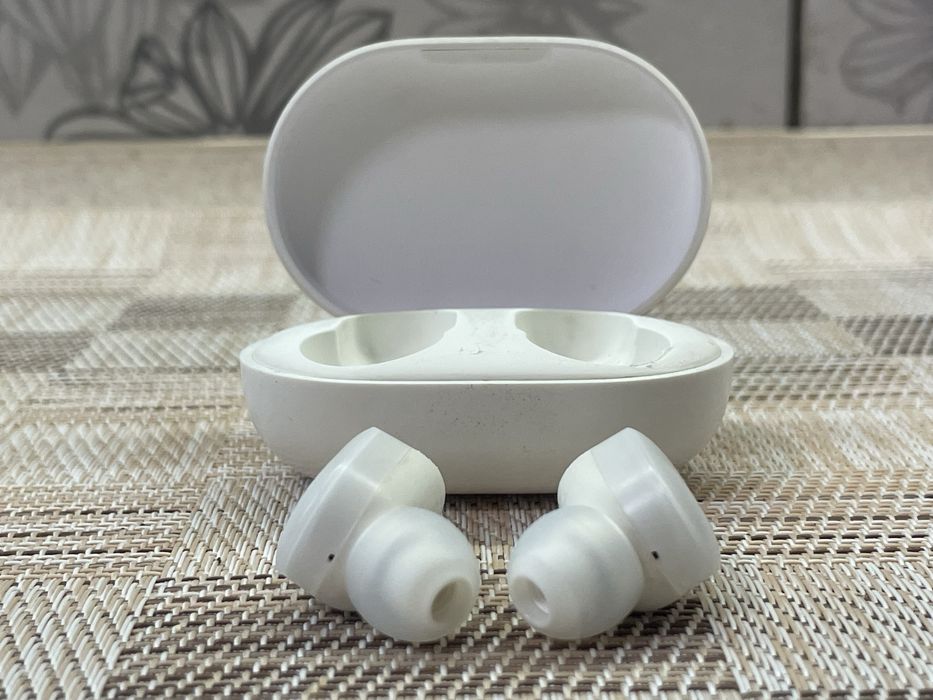 Навушники Xiaomi Mi True Wireless Earbuds TWSEJ02LM