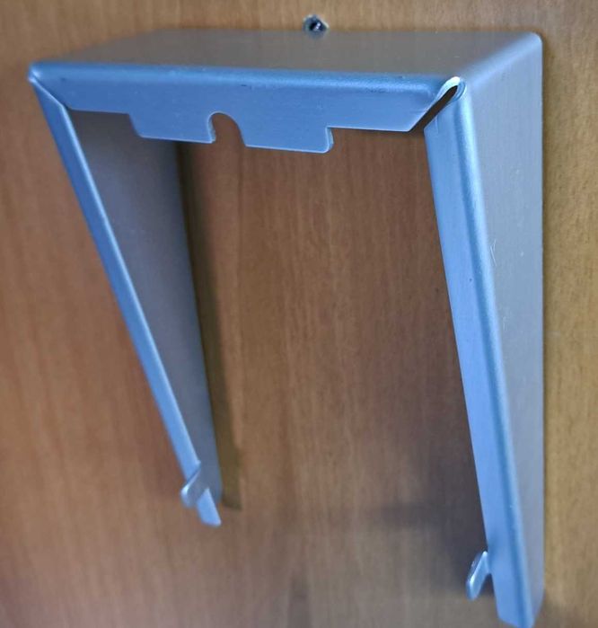 Proteção metálica para botoneiras exteriores FERMAX