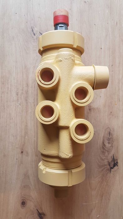 Rozdzielacz skrętu ładowarka Ł34 RSZ-1-20-00