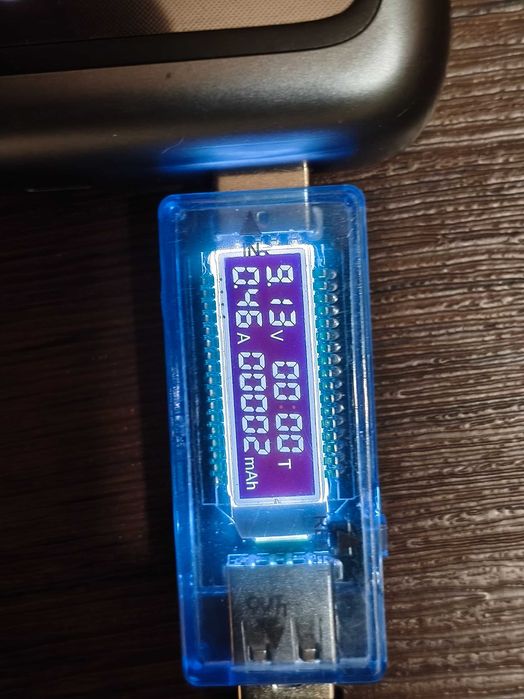 USB тестер меряет А, V, mAh