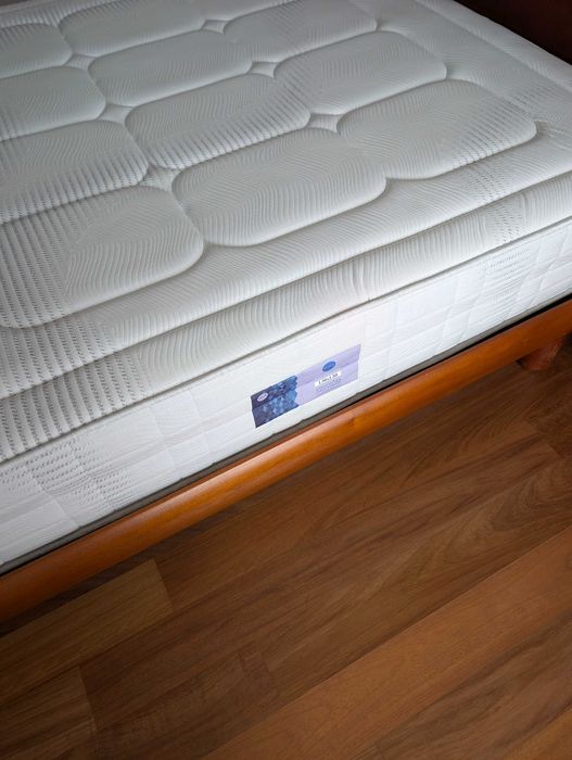 Colchão molas ensacadas viscoelástico