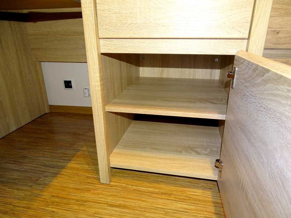 Biurko Kaspian 120 cm BRW z drzwiami i szufladą dąb sonoma