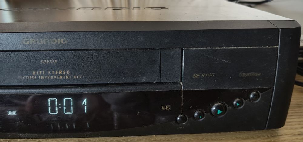 Vídeo VHS Grundig
