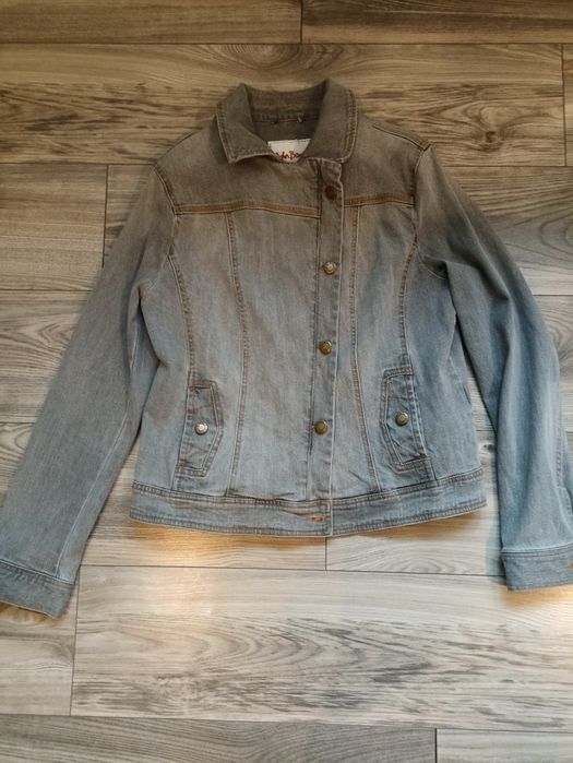 Jeansowa kurtka damska