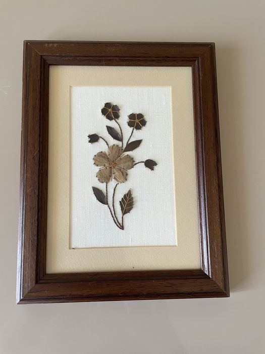 Quadros típicos do alto Alentejo, em casca de castanha