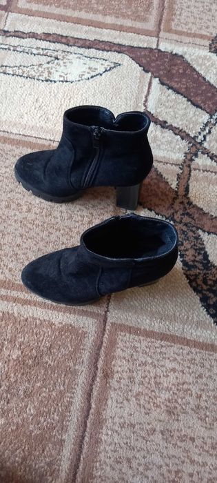 Жіночі сапожки демісезонні 37р