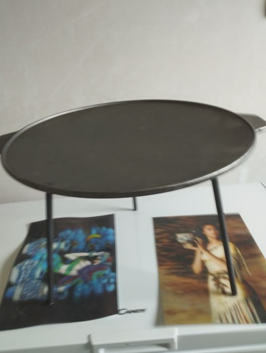 Patelnia żeliwna na grilla.Zdrowe grillowanie