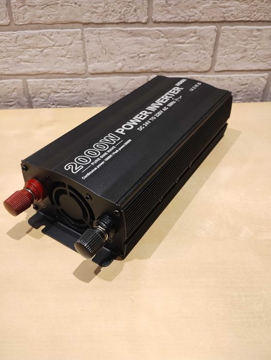 Przetwornica Czysty sinus 24 V 230 V 2000/1000 W Off Grid Kamper