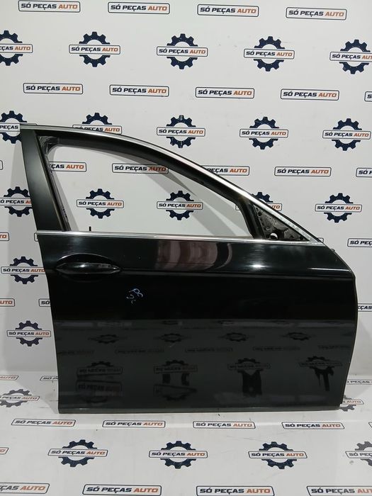 PORTA FRENTE DIREITA BMW F11 520D ANO: 2012
