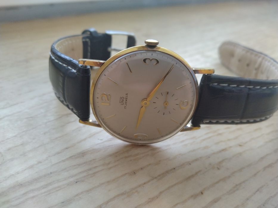 Zegarek mechaniczny UNO