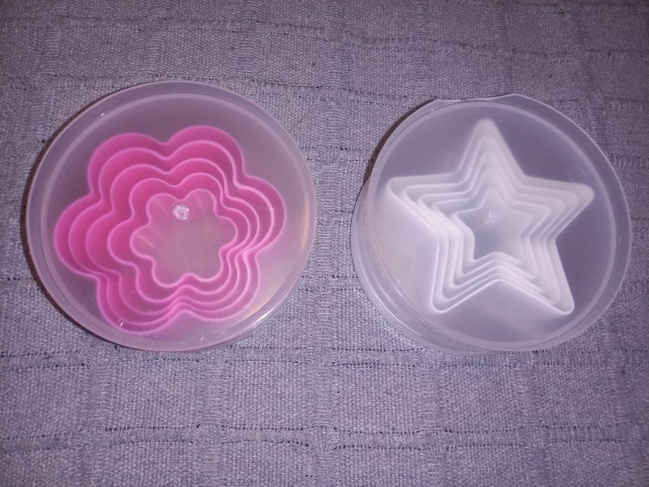 Corta-massa plásticos novos