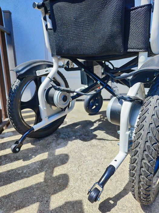 Wózek inwalidzki elektryczny Antar AT52304 jak nowy